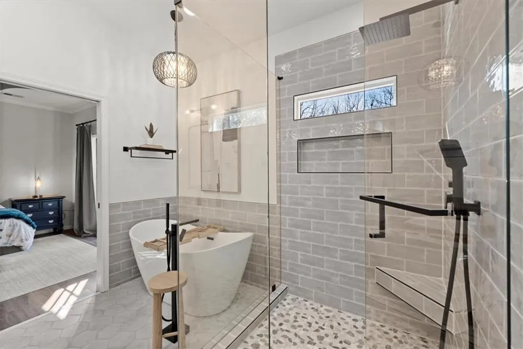 Cumming, Georgia 30041, United States, 4 Bedrooms Bedrooms, ,3 BathroomsBathrooms,Residential,Pending,77494