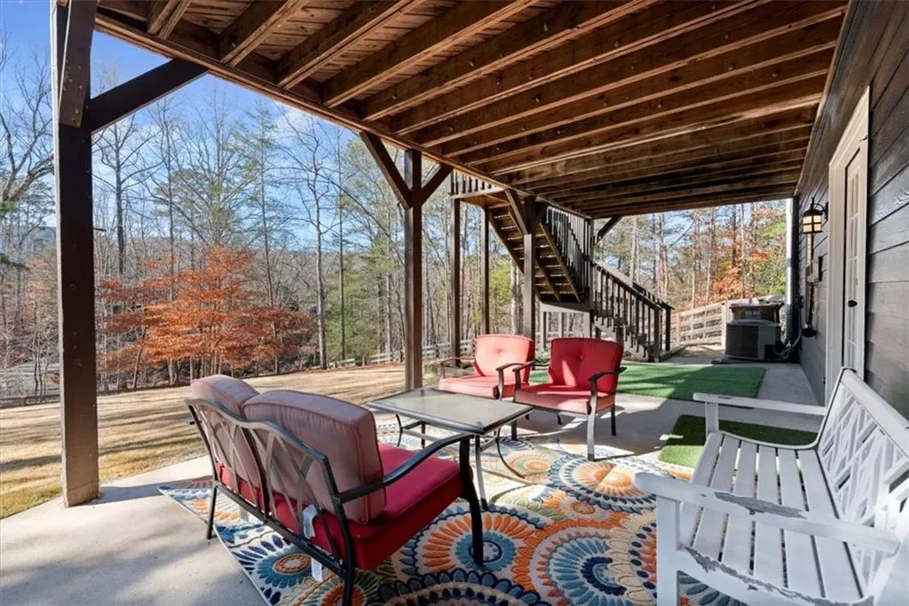 Cumming, Georgia 30041, United States, 4 Bedrooms Bedrooms, ,3 BathroomsBathrooms,Residential,Pending,77494