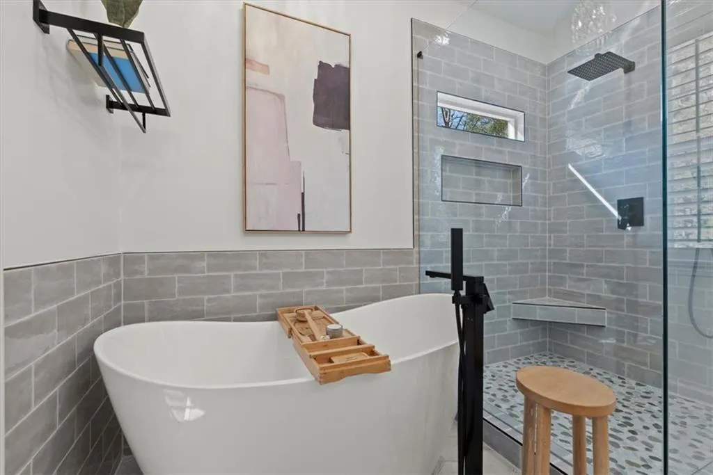 Cumming, Georgia 30041, United States, 4 Bedrooms Bedrooms, ,3 BathroomsBathrooms,Residential,Pending,77494