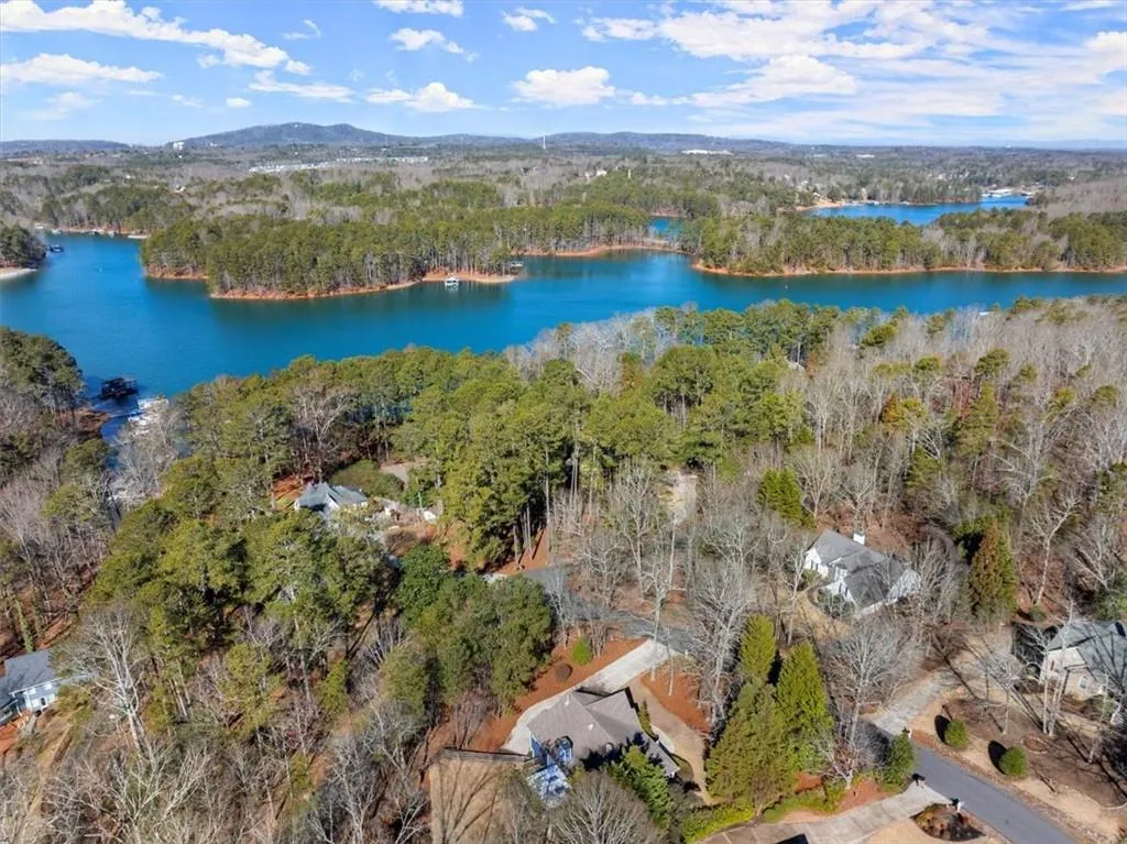 Cumming, Georgia 30041, United States, 4 Bedrooms Bedrooms, ,3 BathroomsBathrooms,Residential,Pending,77494