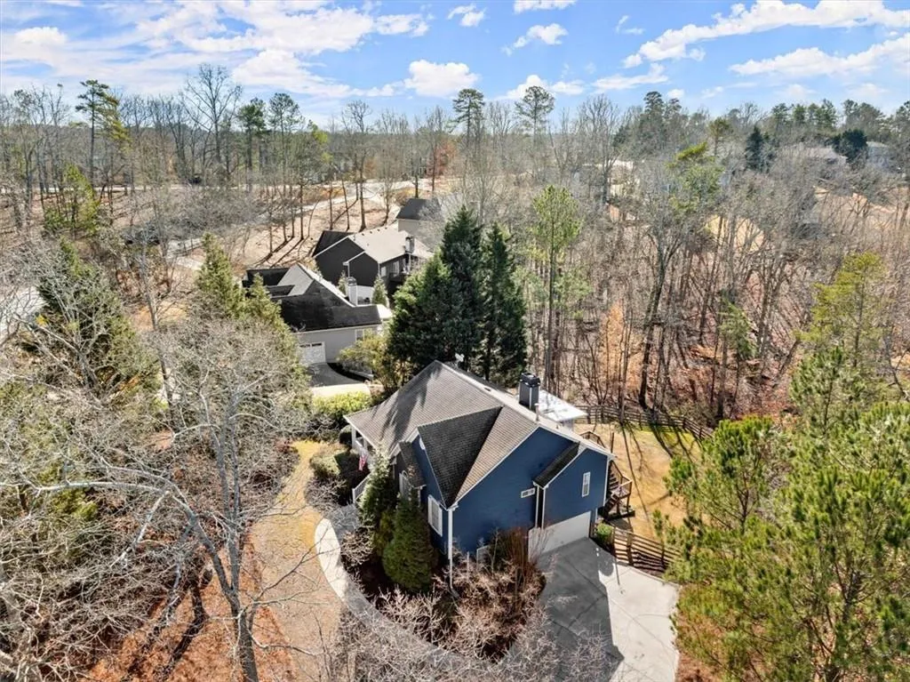 Cumming, Georgia 30041, United States, 4 Bedrooms Bedrooms, ,3 BathroomsBathrooms,Residential,Pending,77494