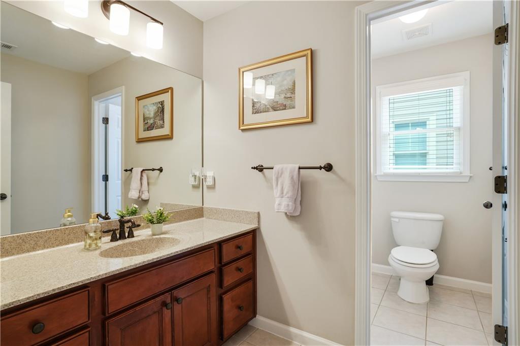 655 Grove Manor Court, Suwanee, Georgia image 28