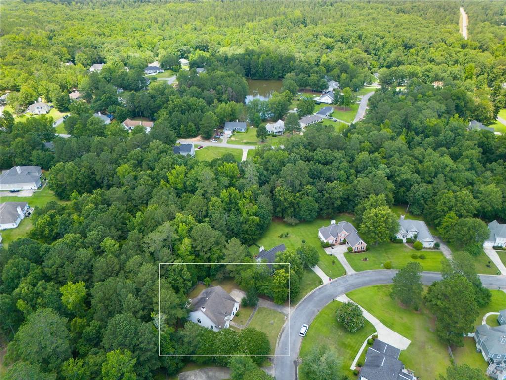 Perfect for First-Time Homebuyers or Investors – So Much Potential!
Don’t miss this incredible opportunity! This spacious 4-bedroom, 3-bath home is ready for your personal touch! Featuring an open floor plan, vaulted ceilings, and an attached 2-car garage, all situated on a generous 0.74-acre lot.
Enjoy a fenced-in backyard with a wooded view, a newer deck, and an updated hot water heater. This home is ideal for outdoor living and entertaining!
Located in historic and culturally rich Macon, GA, you’ll be just 3 miles from beautiful Lake Tobesofkee, known for its great fishing, three public parks, and white sand beaches. The home also offers easy access to I-475 North and South, and is just 1.2 hours to Hartsfield-Jackson Atlanta International Airport and 2.5 hours to Savannah—a truly central Georgia location.
Whether you're looking to make it your own or invest, this property offers a great chance to gain $10,000–$30,000 in sweat equity. NO HOA DUES!!!
Seller is a licensed real estate agent in GA