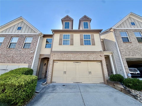 Townhouse For Sale - 3487 Desoto Road<br/> Snellville, GA 30078