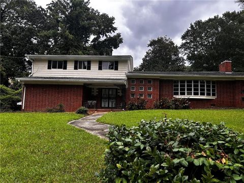 819 Venetta Place NW Atlanta GA 30318