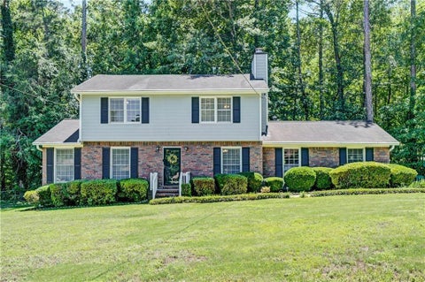 Homes For Sale - 5201 Beechwood Forest Drive<br/> Dekalb County, Lithonia, GA 30038