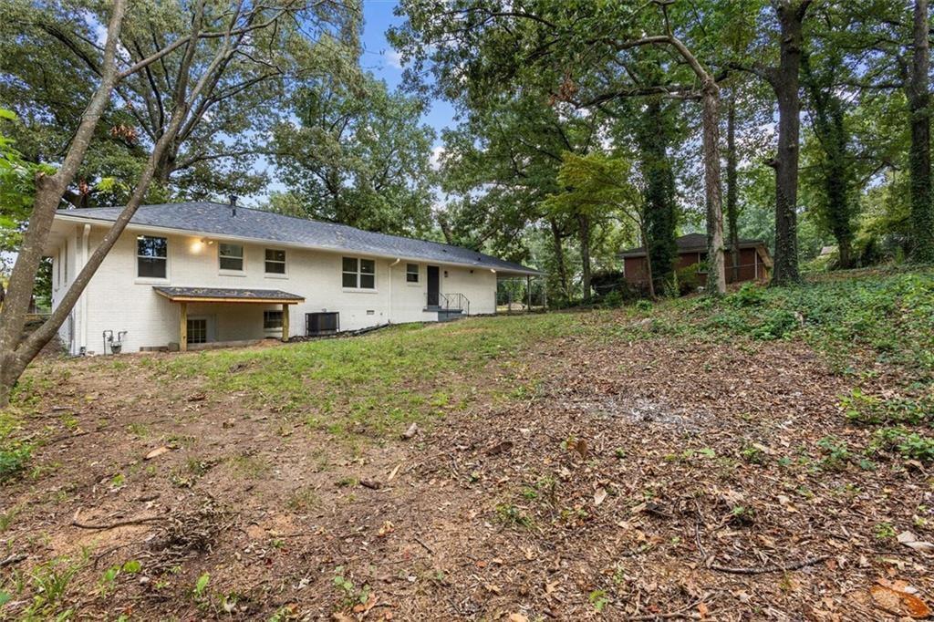 650 Bolton Road NW