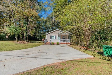 A home in Ellenwood