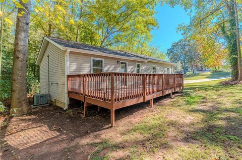 A home in Ellenwood