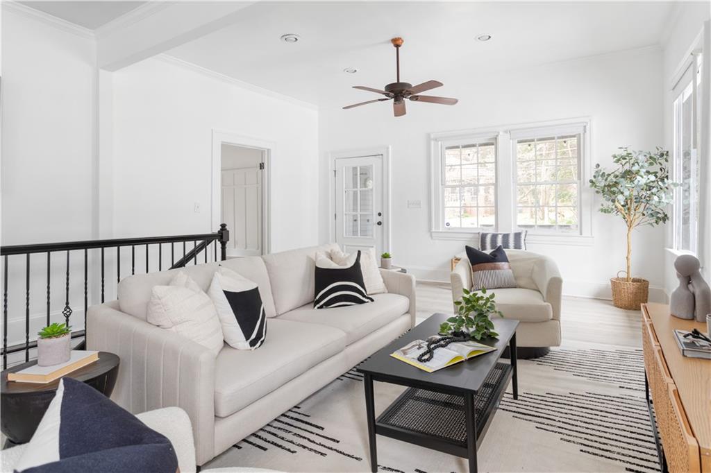 548 Holderness Street SW