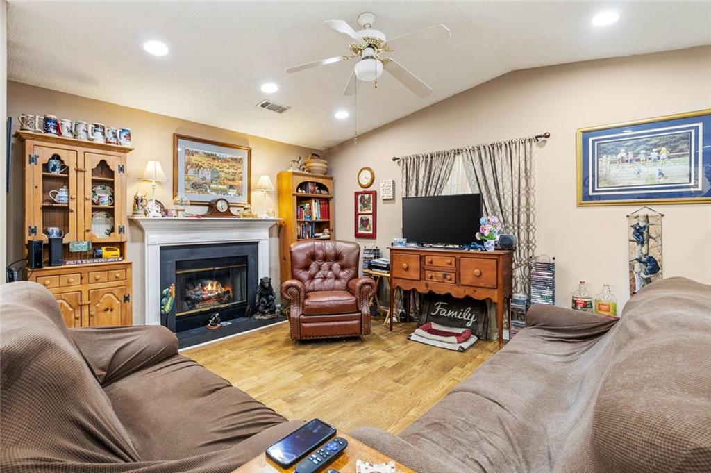 2235 Old Hamilton Place 400D