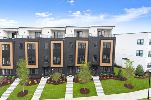 Townhouse For Sale - 443 Mezzo Lane #94<br/> Alpharetta, GA 30009