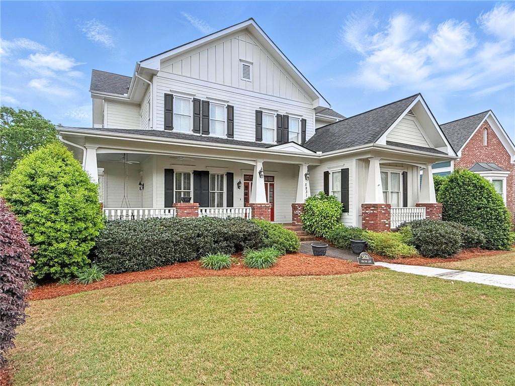 Fantastic home located in a prime location, The Village at Chateau Elan, must See!