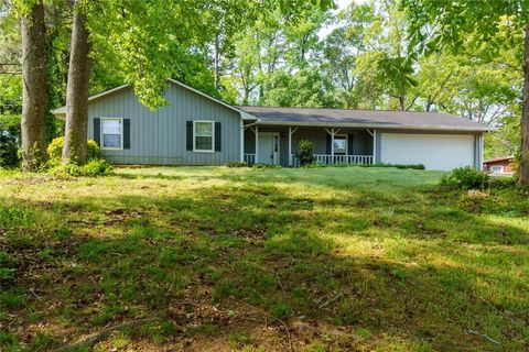 20 Lakeside Drive Ellenwood GA 30294