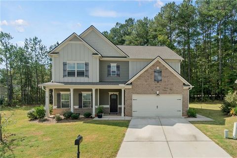 A home in Dawsonville