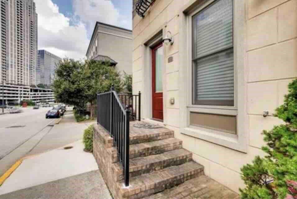 384 16th Street NW 1
