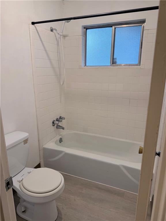 Abbey Road Condominium Association - Residential Lease