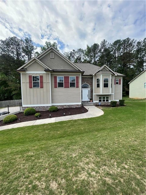Homes For Sale - 199 Bridgemill Drive<br/> Douglasville, GA 30134