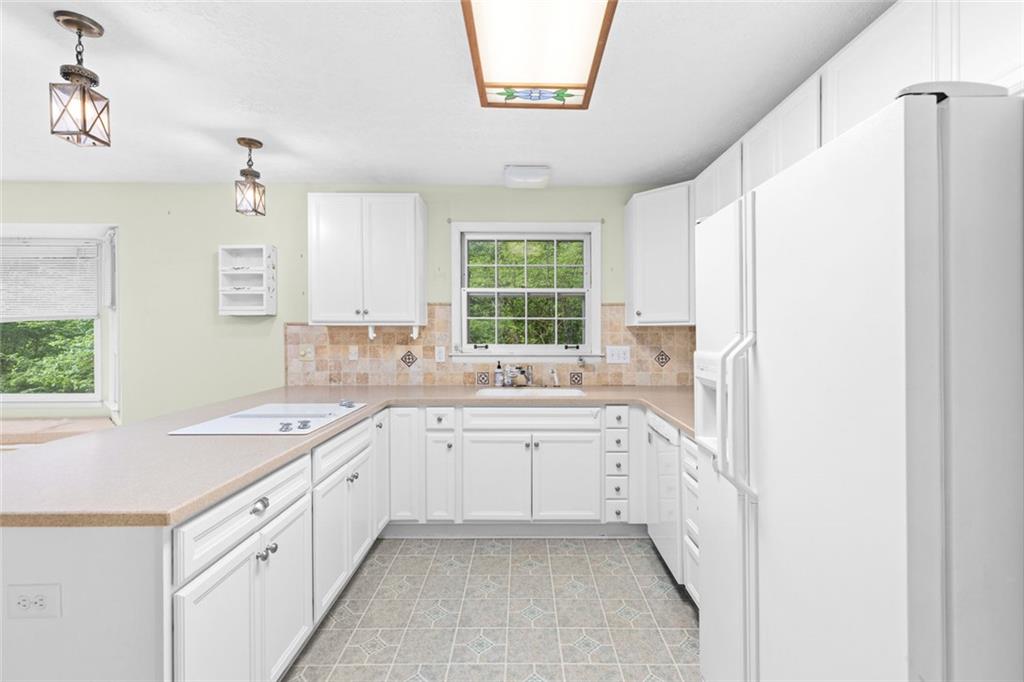 1569 Bubbling Creek Road NE