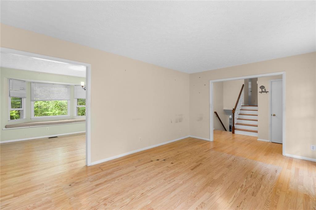 1569 Bubbling Creek Road NE