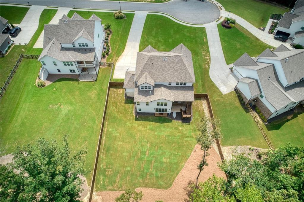 1041 Montrose Way