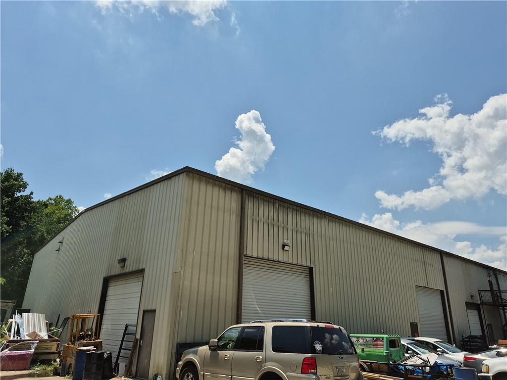 4300 Business Park Court SW