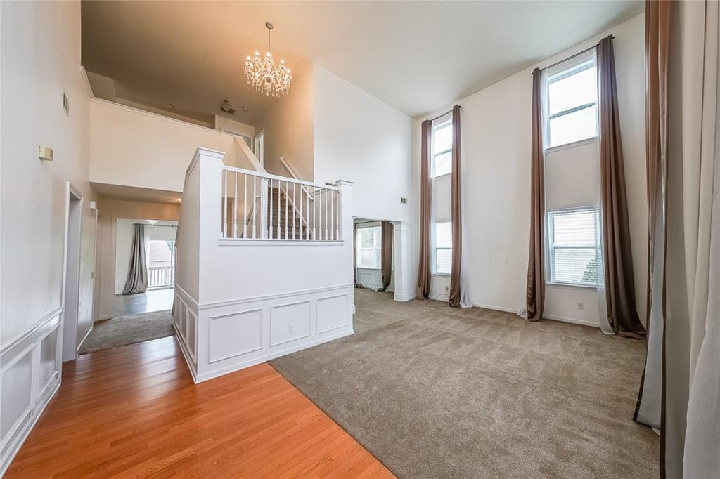5280 Lakerock Way