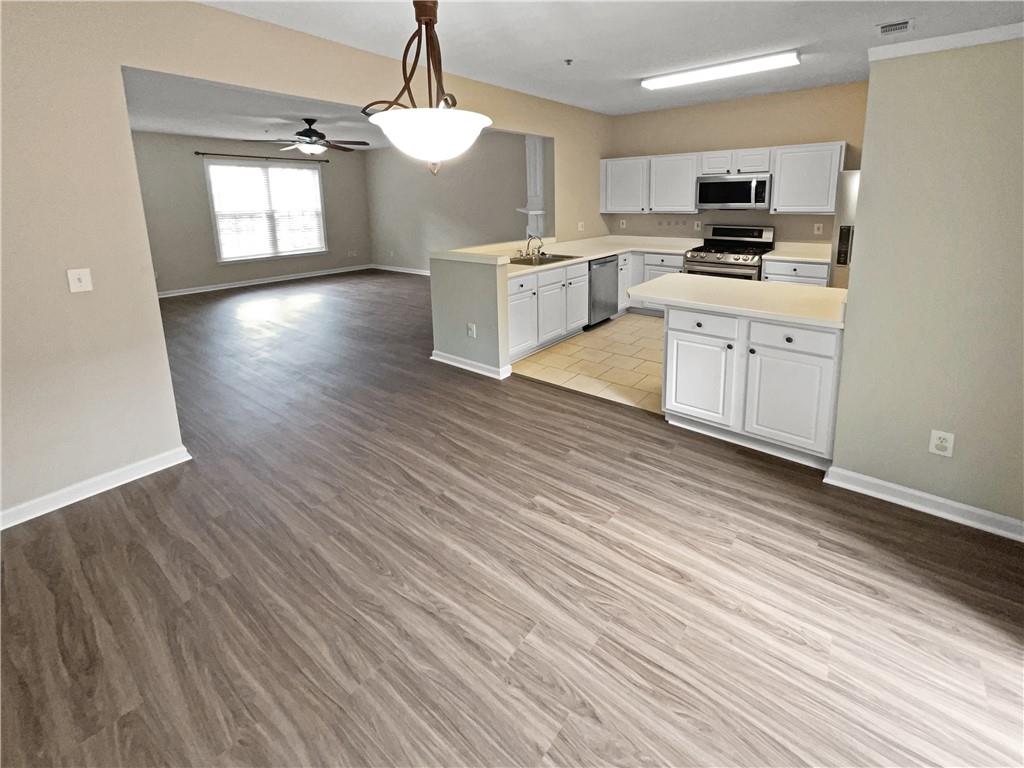 Windward Pointe - Residential