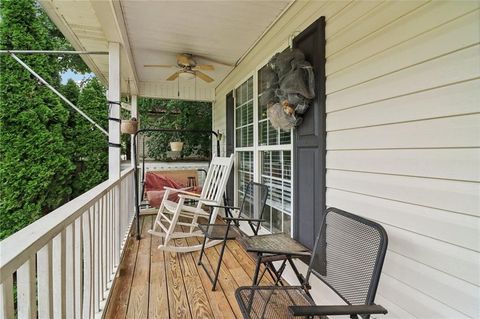 A home in Adairsville