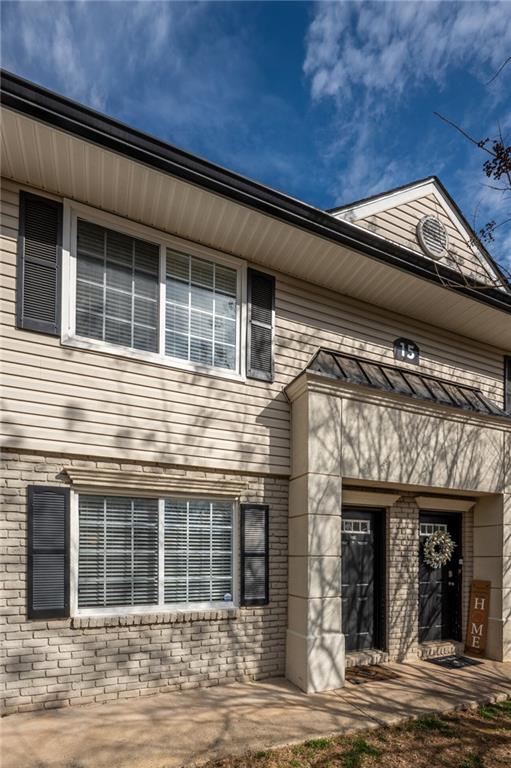 6940 Roswell Road 15C