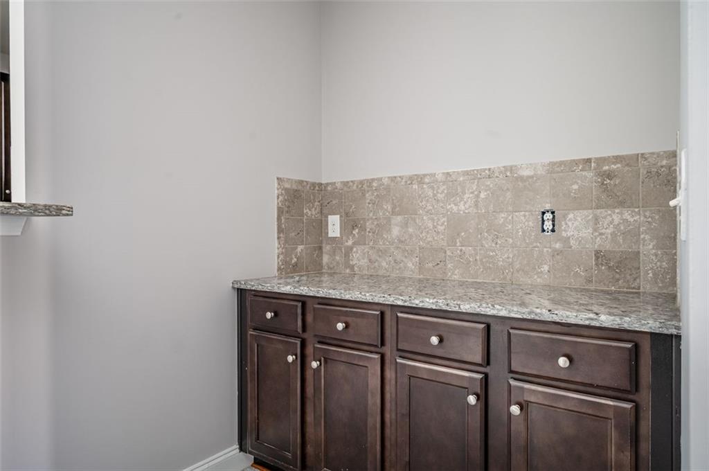 2544 Castellan Drive, Atlanta, Georgia image 8