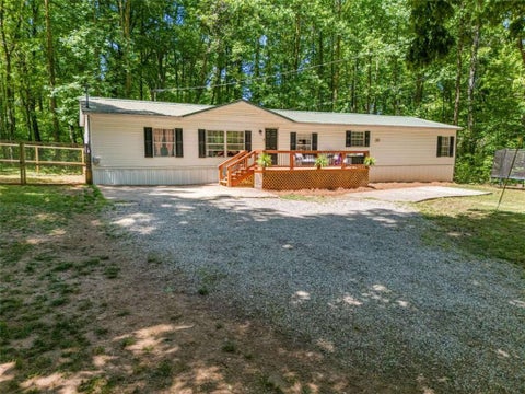 Homes For Sale - 553 Pleasant Acres Drive<br/> Jackson County, Maysville, GA 30558