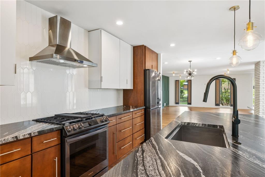 1791 Breckenridge Drive NE