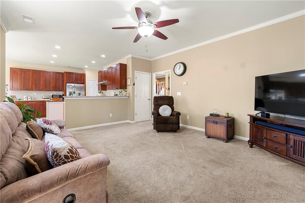 20 Grove Place, Suwanee, Georgia image 10