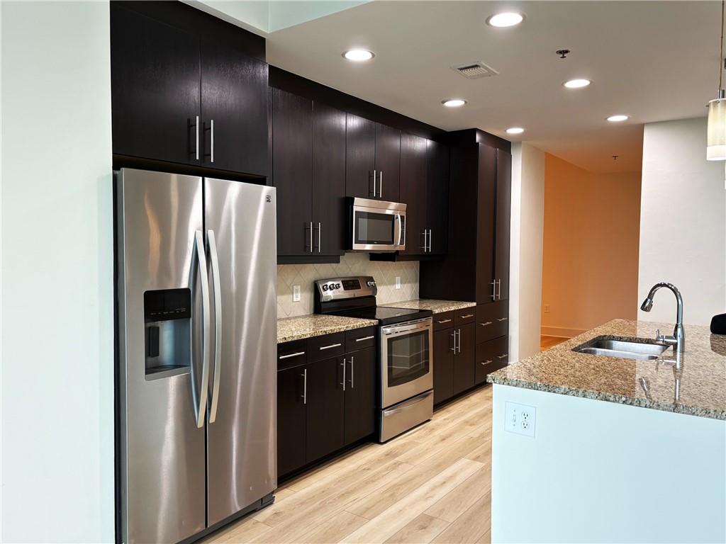 1010 Midtown - Residential