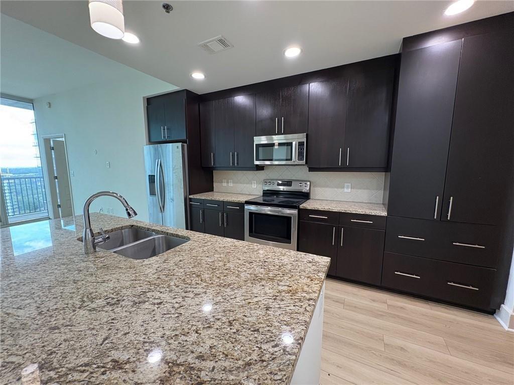 1010 Midtown - Residential