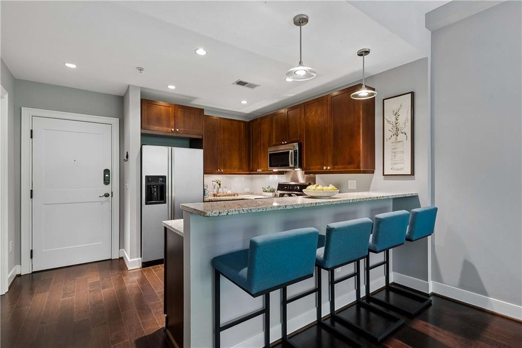 201 W Ponce De Leon Avenue 333