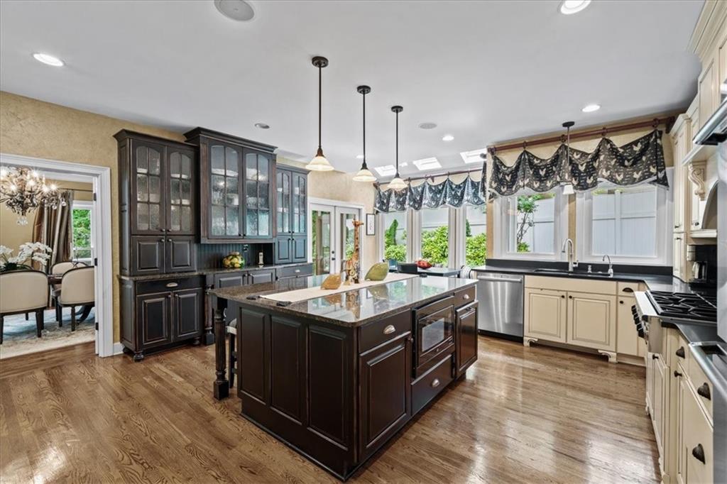 Sentinel Lake - Residential