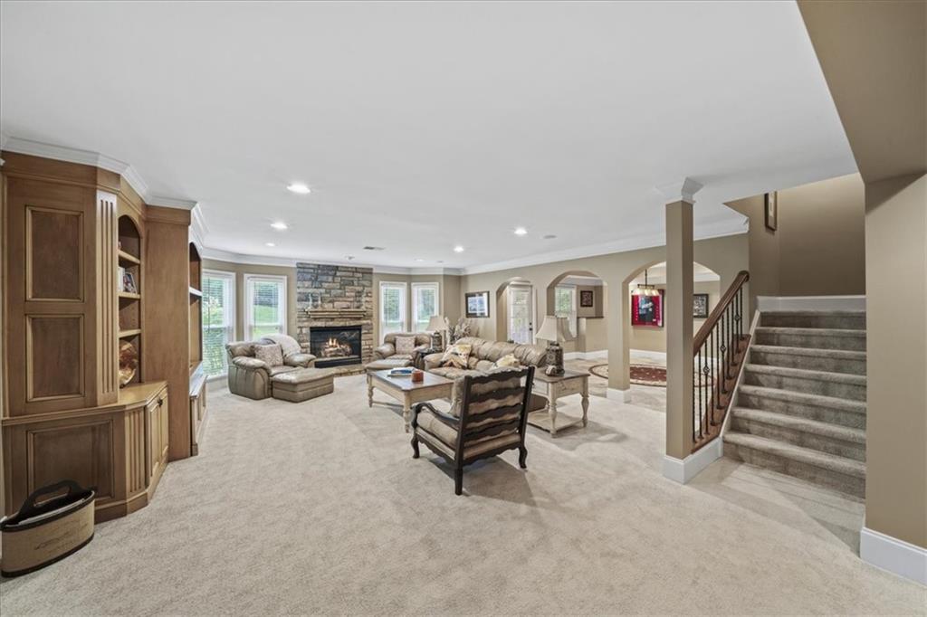Sentinel Lake - Residential