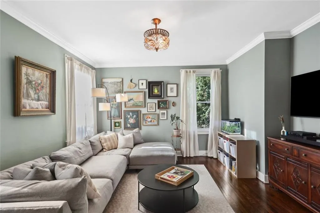 Avondale Estates, Georgia 30002, United States, 5 Bedrooms Bedrooms, ,5 BathroomsBathrooms,Residential,Active,119589