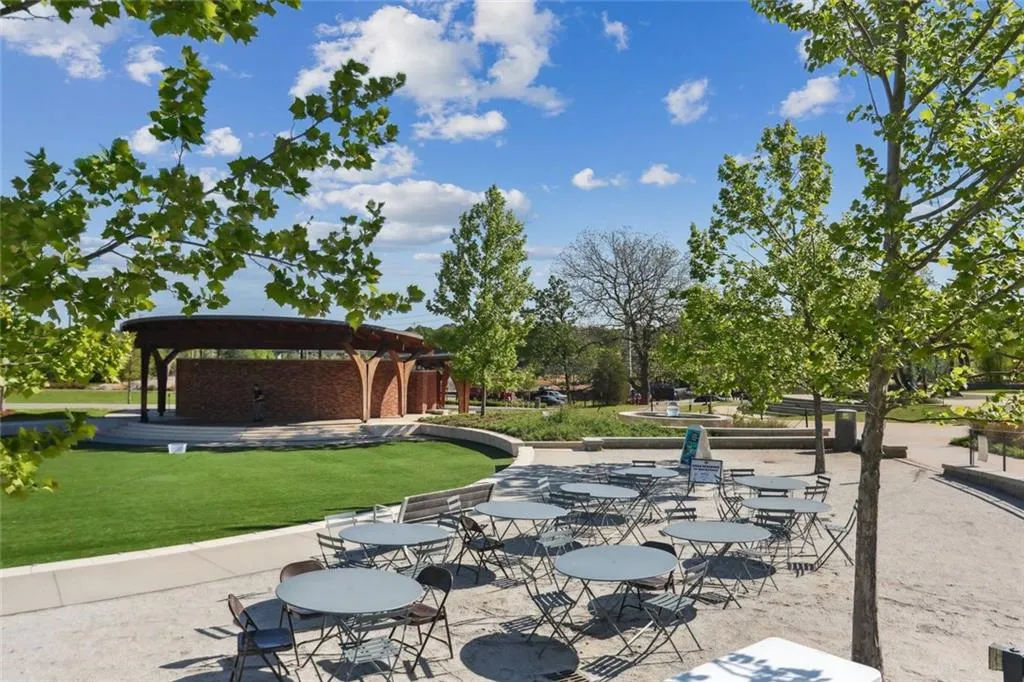 Avondale Estates, Georgia 30002, United States, 5 Bedrooms Bedrooms, ,5 BathroomsBathrooms,Residential,Active,119589