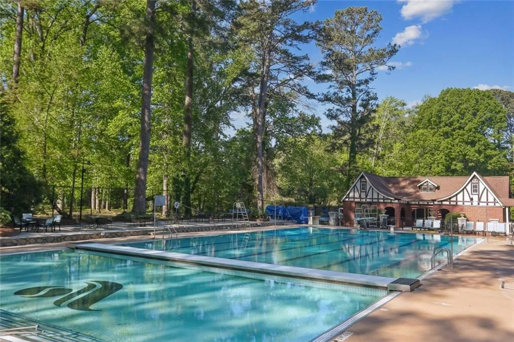 Avondale Estates, Georgia 30002, United States, 5 Bedrooms Bedrooms, ,5 BathroomsBathrooms,Residential,Active,119589