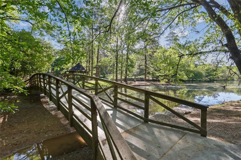 Avondale Estates, Georgia 30002, United States, 5 Bedrooms Bedrooms, ,5 BathroomsBathrooms,Residential,Active,119589