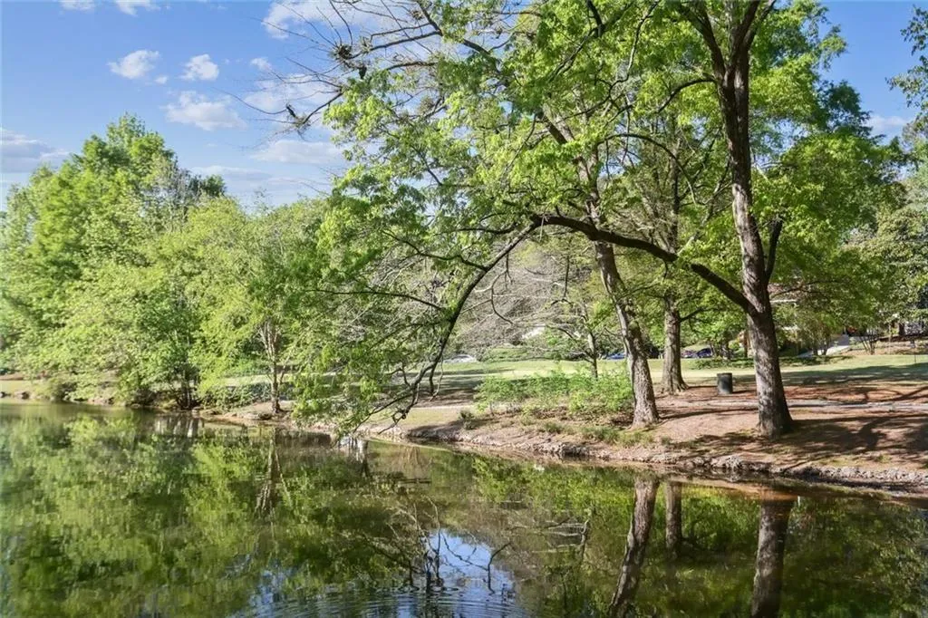 Avondale Estates, Georgia 30002, United States, 5 Bedrooms Bedrooms, ,5 BathroomsBathrooms,Residential,Active,119589