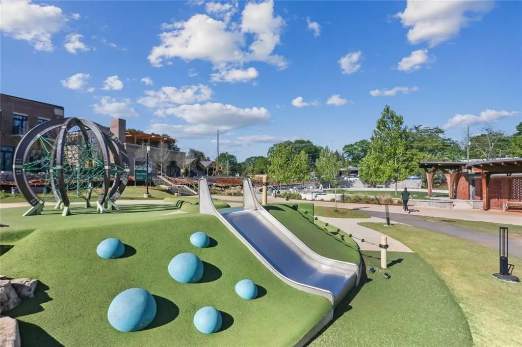 Avondale Estates, Georgia 30002, United States, 5 Bedrooms Bedrooms, ,5 BathroomsBathrooms,Residential,Active,119589