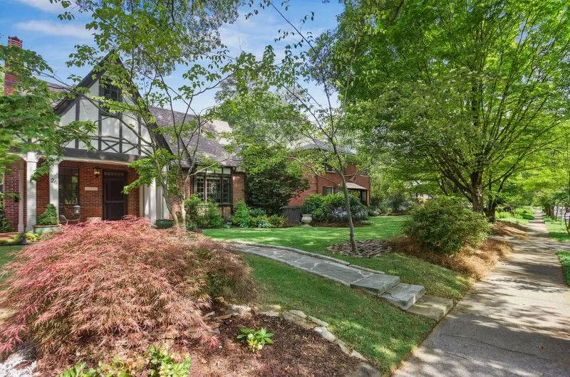 Avondale Estates, Georgia 30002, United States, 5 Bedrooms Bedrooms, ,5 BathroomsBathrooms,Residential,Active,119589