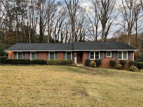 Single Family Residence in Rex GA 5894 Stagecoach Road.jpg