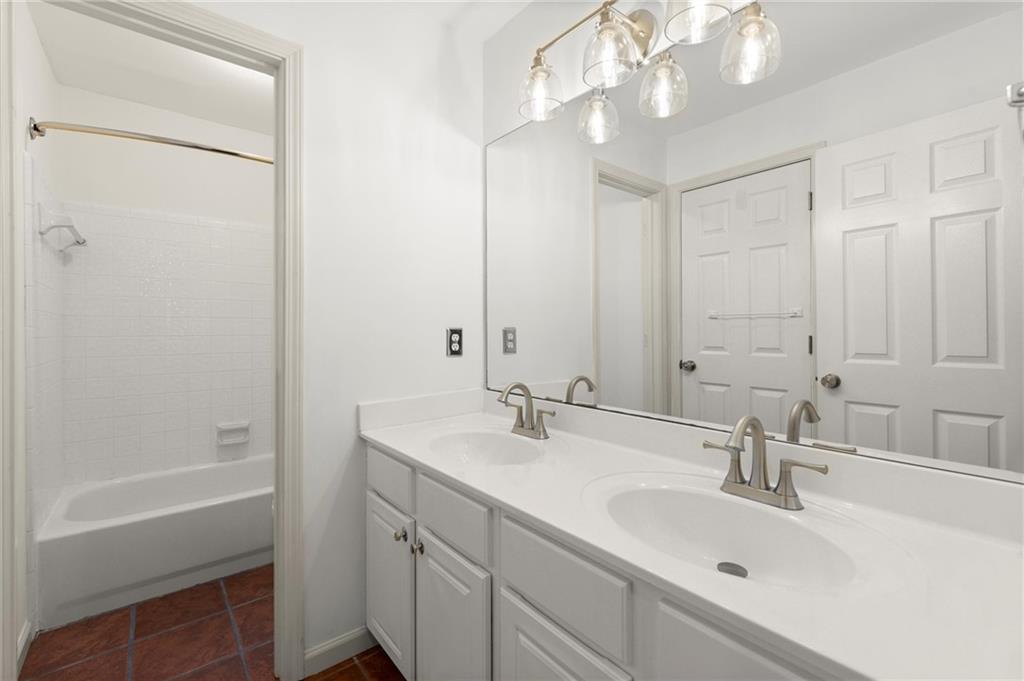 7059 Hunters Ridge, Woodstock, Georgia image 33