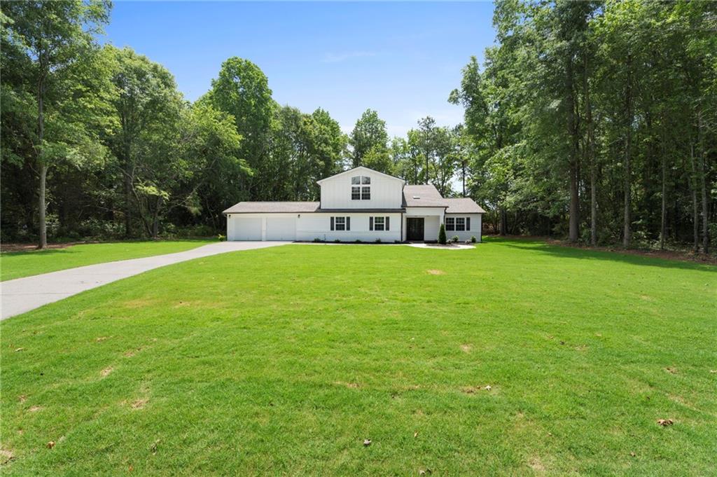 3729 Meadow Glen Circle