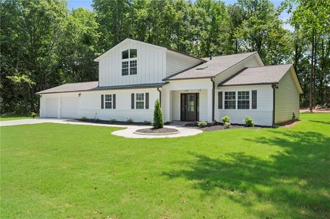 3729 Meadow Glen Circle Ellenwood GA 30294